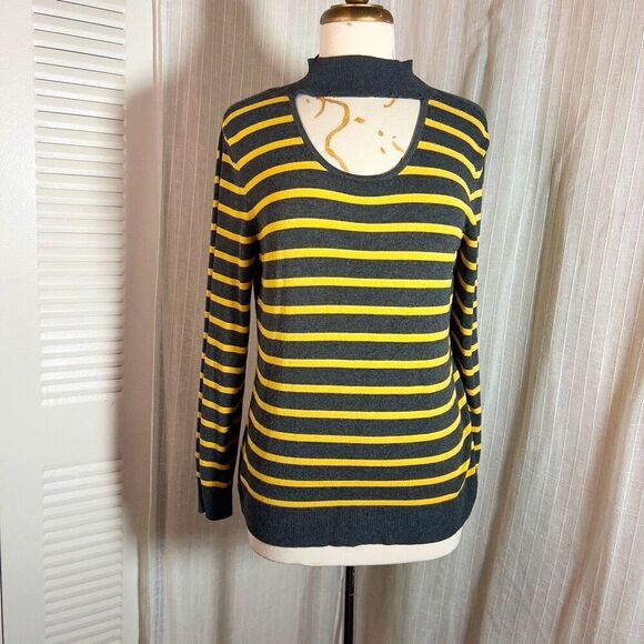 Cable & Gauge | Sweaters | M | Dark Grey Yellow Striped Cut Out Sweater - Picture 1 of 5